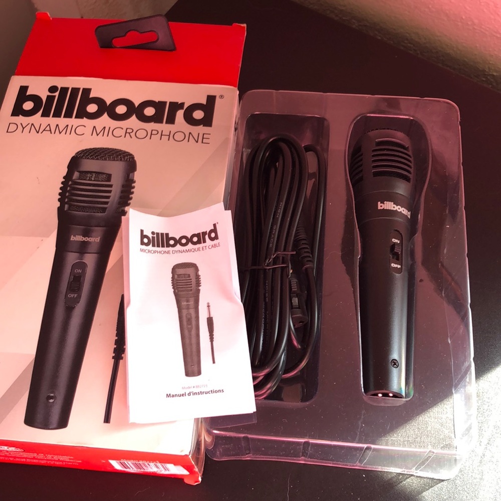 Dynamic Microphone - Picture 3 of 4